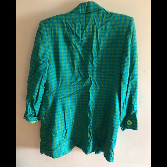 Blazer - Picture 5 of 5